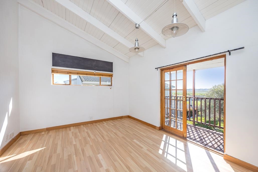 To Let 2 Bedroom Property for Rent in Milnerton Western Cape